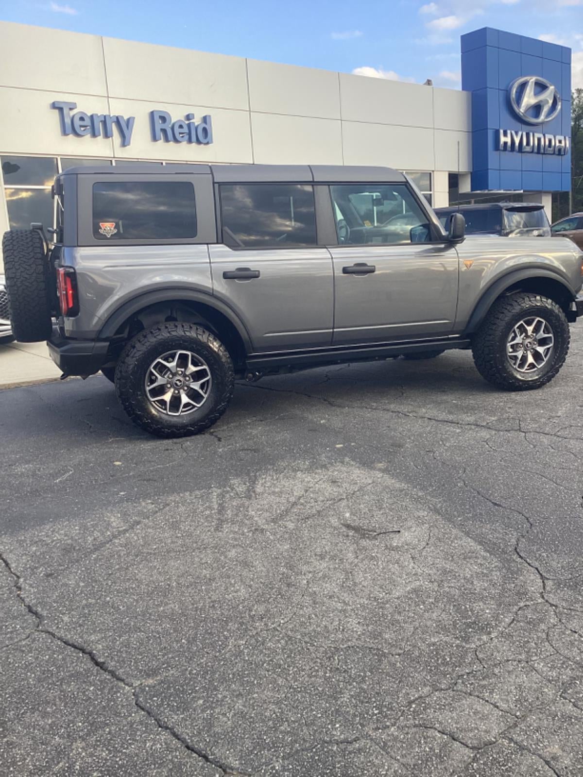 2022 Ford Bronco Badlands-5 Passenger