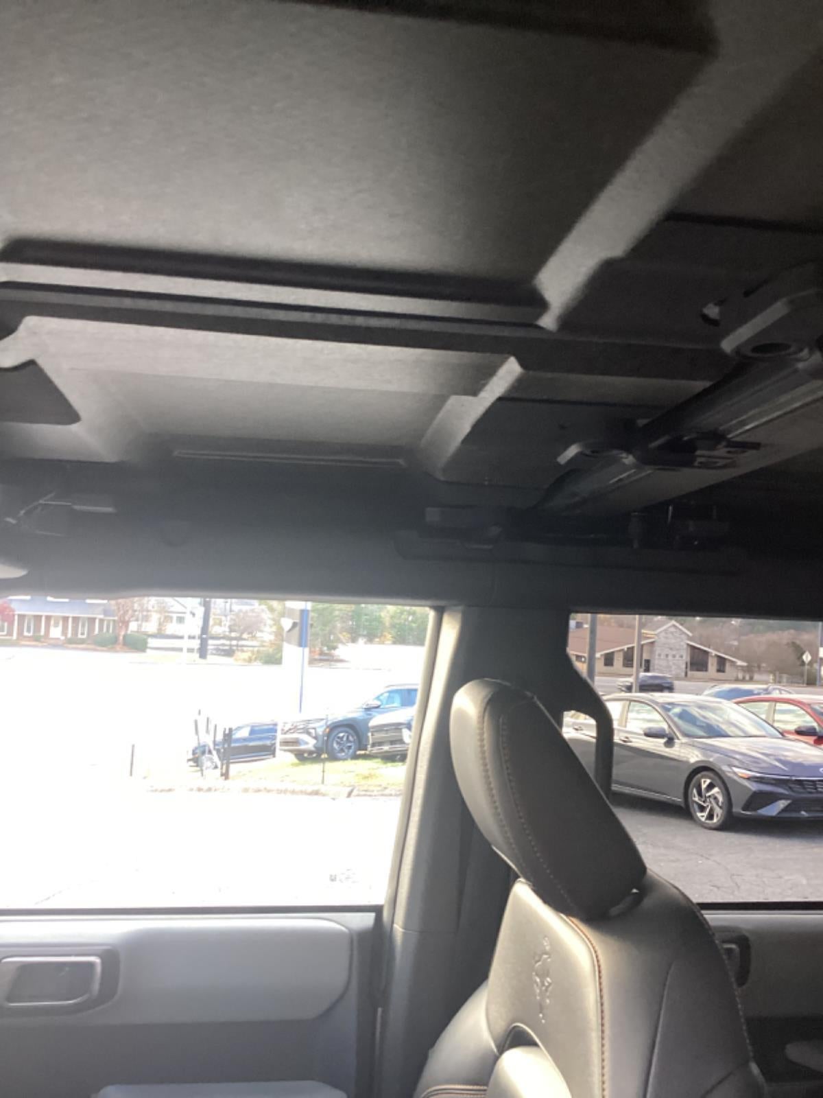 2022 Ford Bronco Badlands-5 Passenger