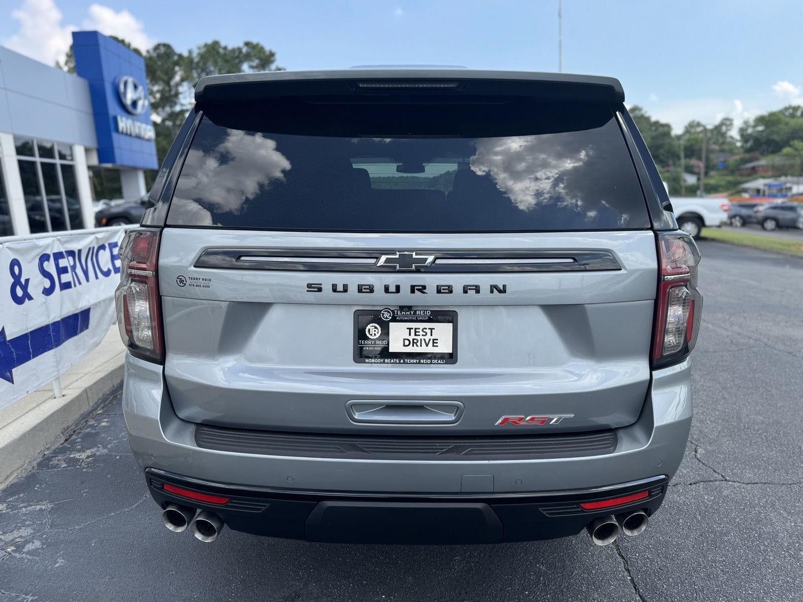 2023 Chevrolet Suburban RST