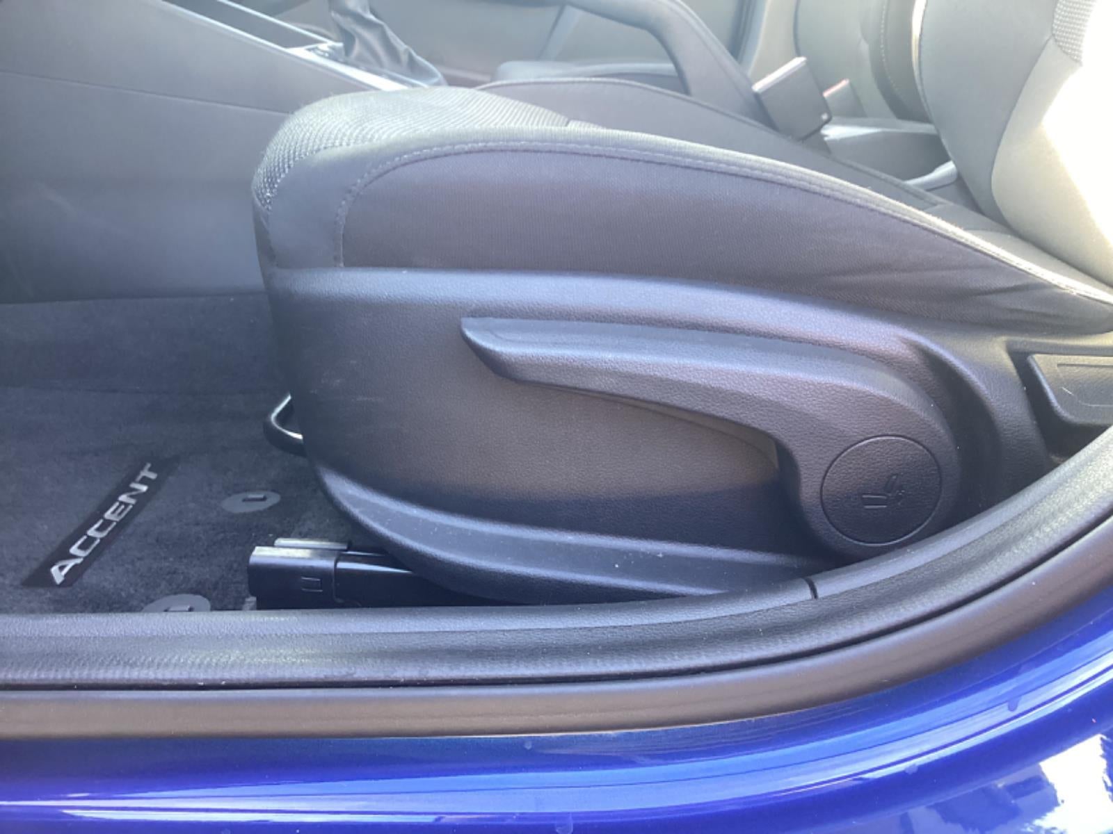 2022 Hyundai ACCENT SE