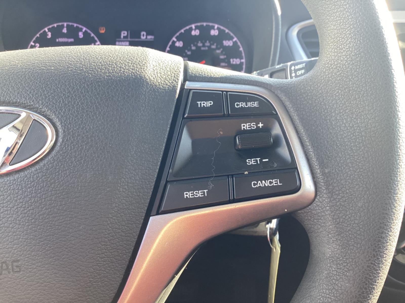 2022 Hyundai ACCENT SE