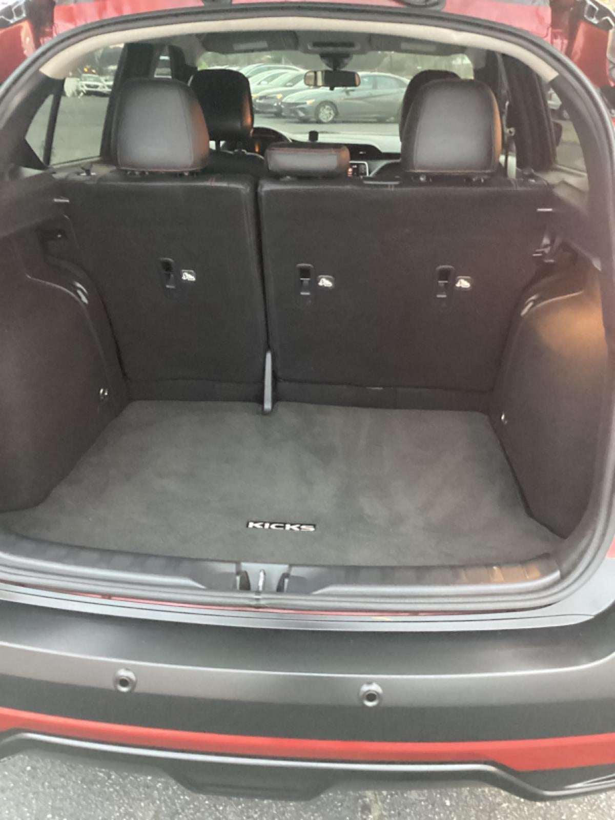 2020 Nissan Kicks SR