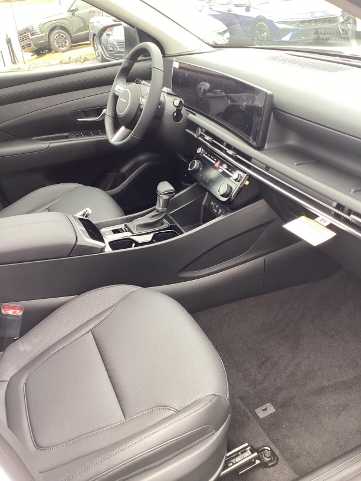 2026 Hyundai TUCSON SEL Premium FWD