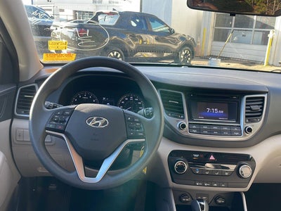 2016 Hyundai TUCSON SE