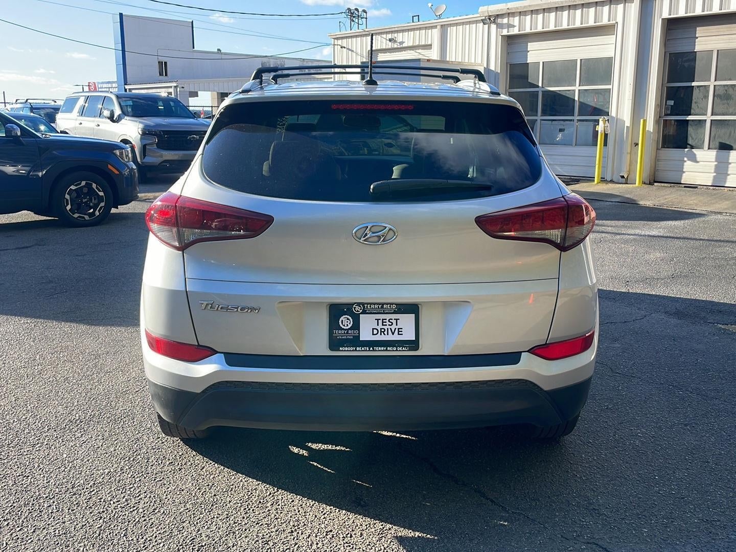 2016 Hyundai TUCSON SE