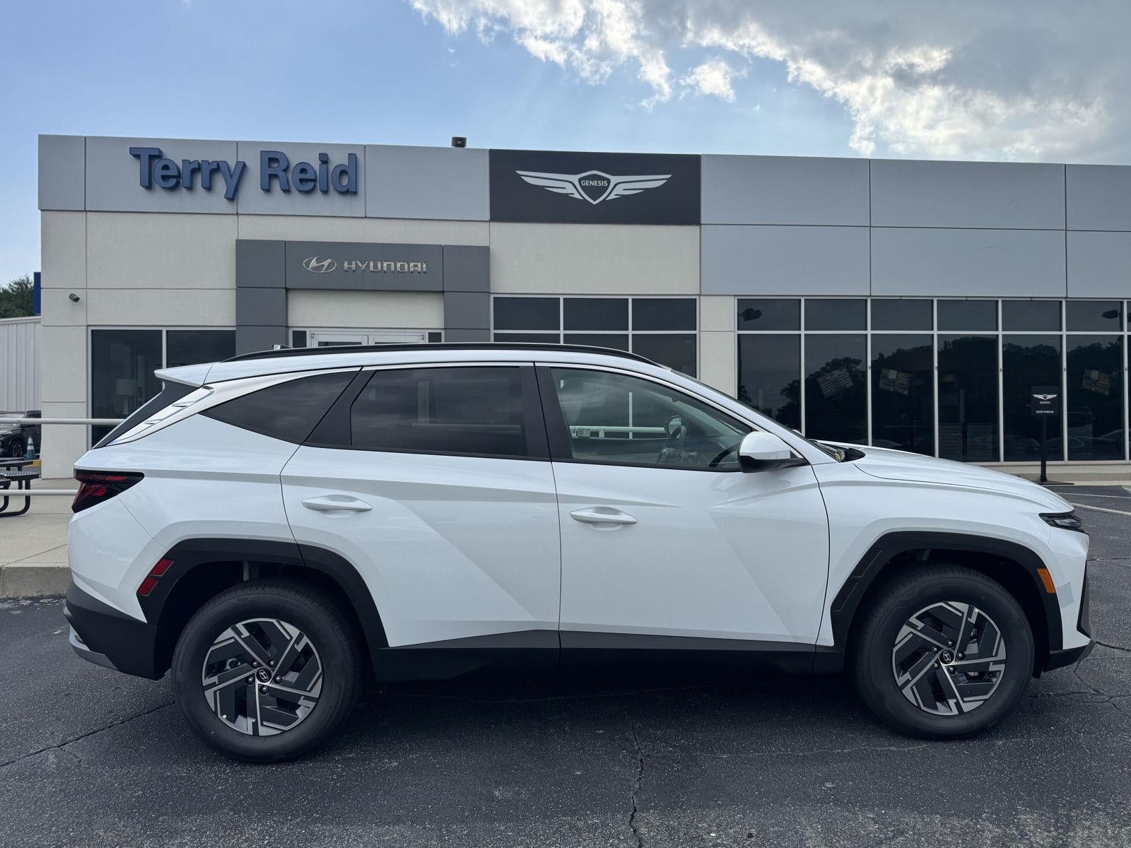 2025 Hyundai TUCSON HYBRID Blue