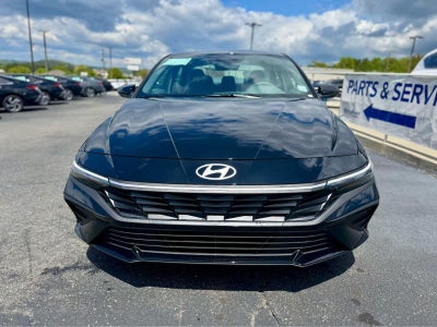 2025 Hyundai ELANTRA SEL Sport